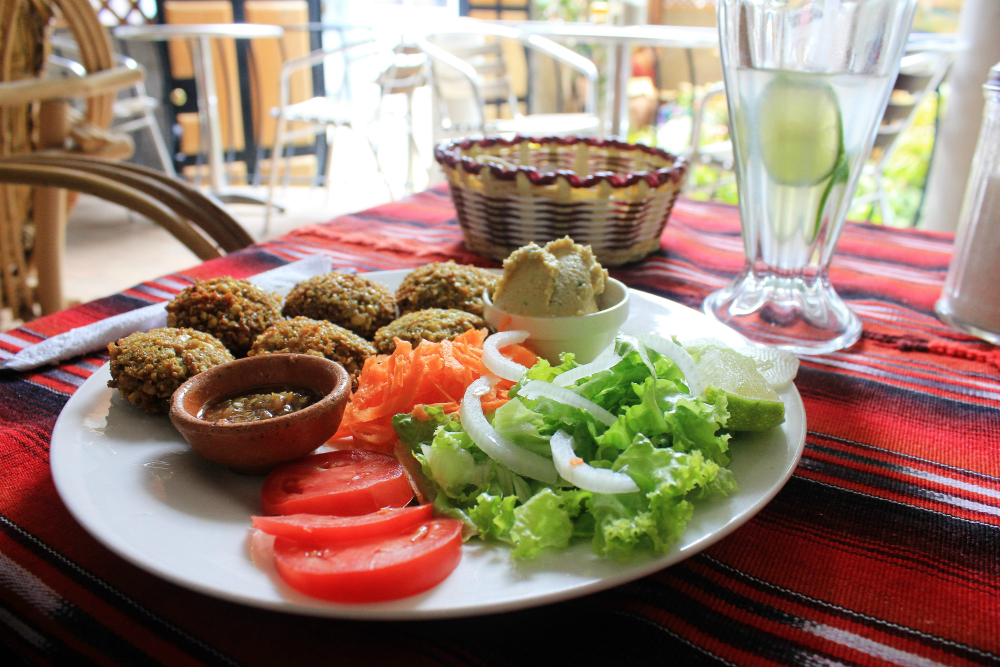 Shanti Shanti 2 falafel San Pedro - vegetarian at Lake Atitlan - Charlie on Travel