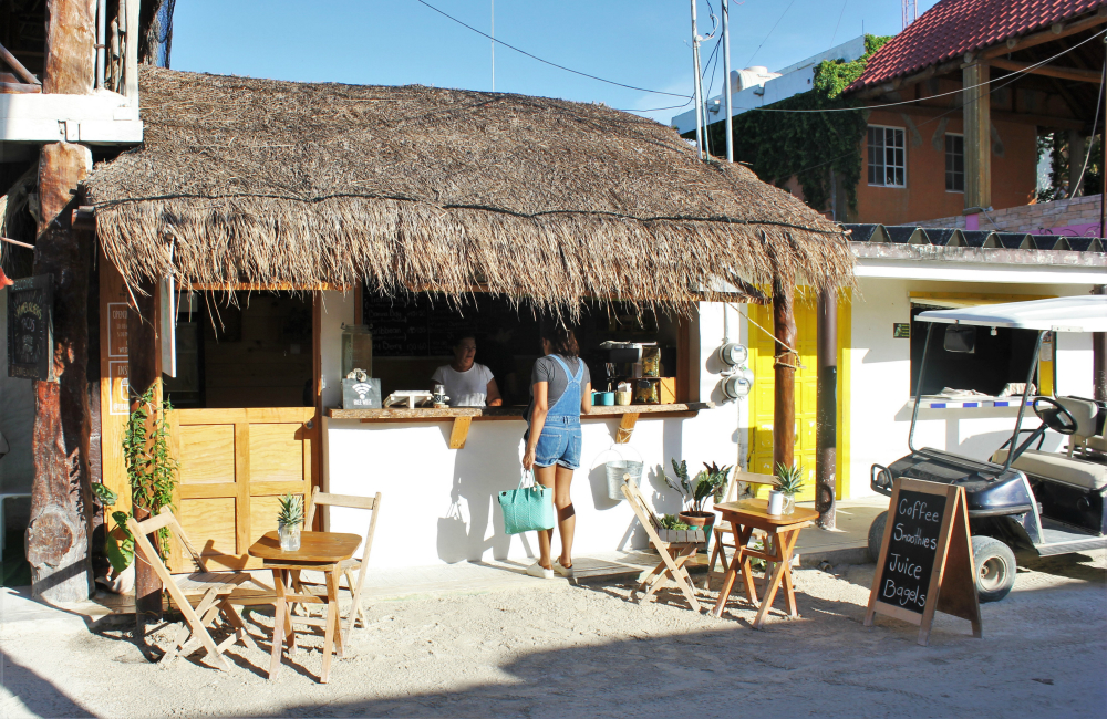 Tierra Mia Juice & Coffee Isla Holbox Mexico - Charlie on Travel