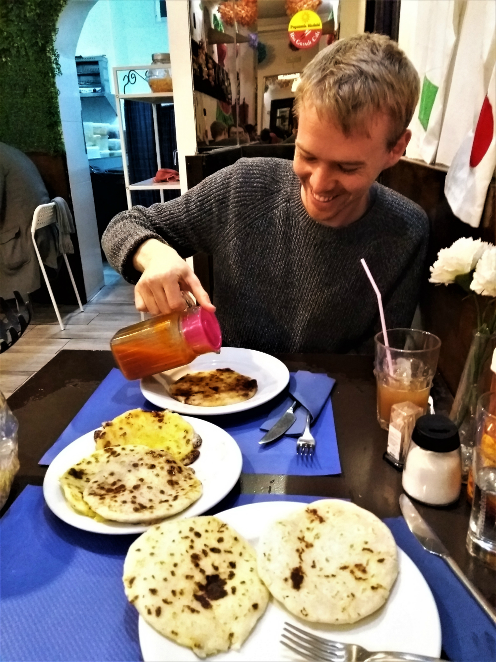 Budget meal in Madrid, Pupuseria