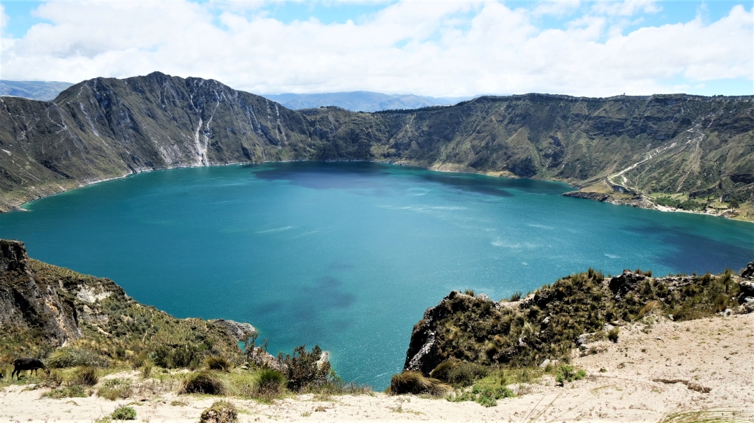 A Guide to Hiking the Quilotoa Loop in Ecuador | Charlie on Travel