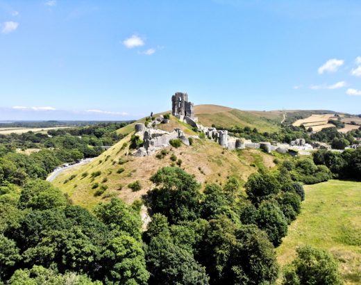 Corfe Castle - Dorset Travel Guide - Charlie on Travel