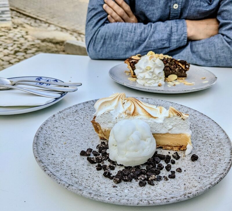 Burgau Algarve Portugal Miam Lemon Pie