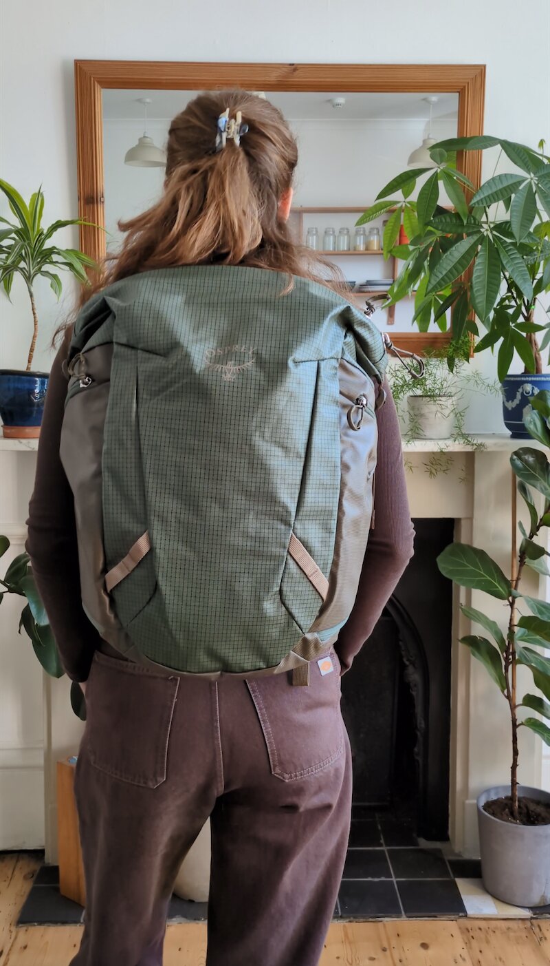 Charlie wearing the Osprey Transporter Zinch 22L day pack